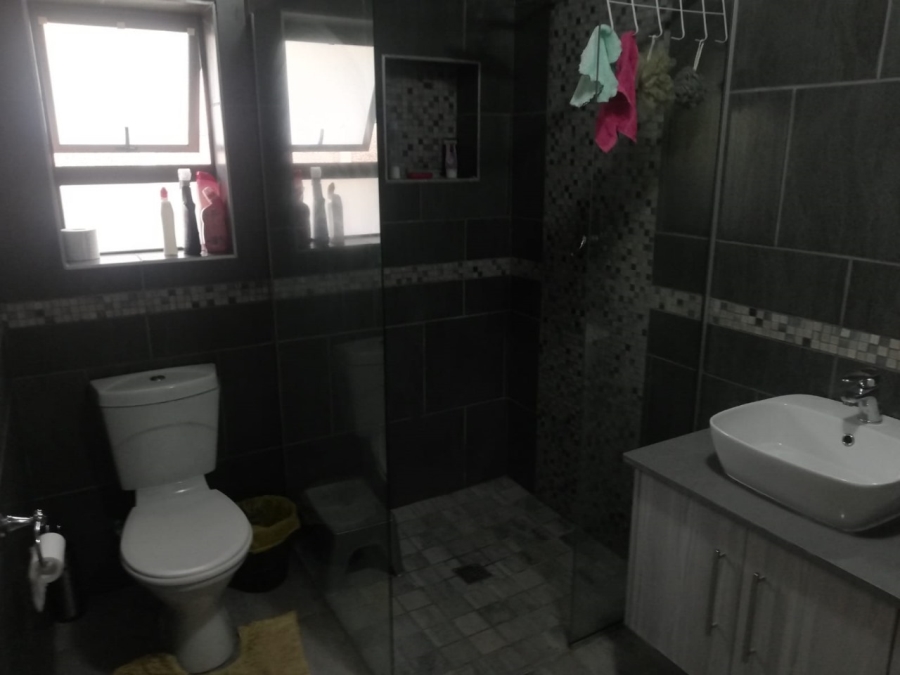 To Let 2 Bedroom Property for Rent in Dana Bay Western Cape